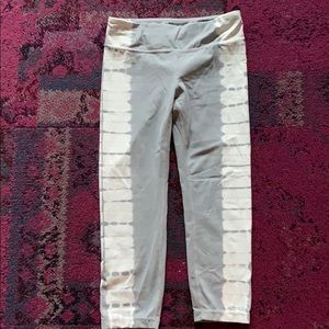 Athleta girl capri leggings